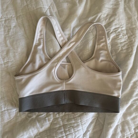 Under Armour White and Grey Sports Bra Size Small - Picture 4 of 9
